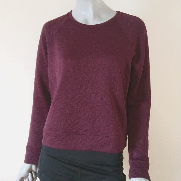 La Vie En Rose Sweaters - 🌟3/$30. Rose Imprinted Sweater